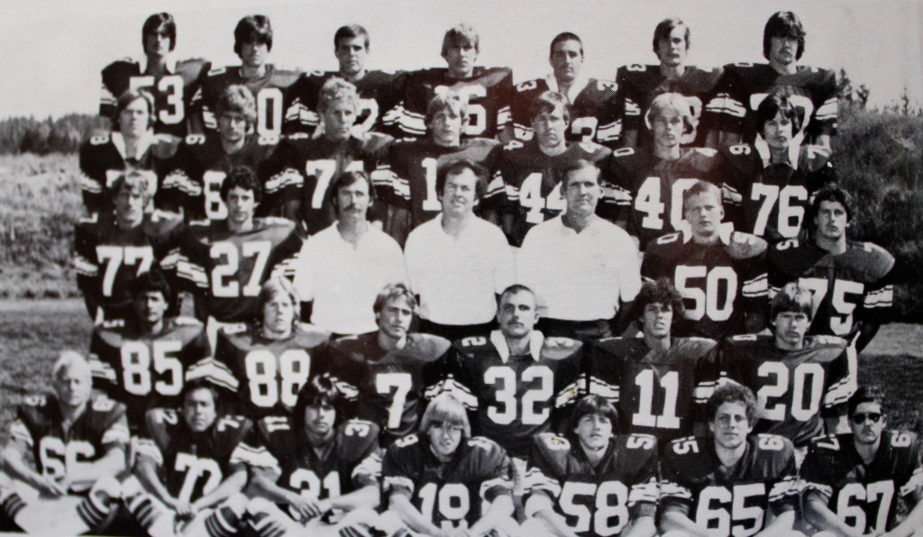 Front Row: Ric Davey, Jesus Avila, Carl Long, Mike Waldo, Steve Flanagan, Andy Smith, Todd Tamiette; Second Row: Sam Brenes, Jerry Bellon, Peter Engelhard, Kym Milisci, Dave Ariza, John Francis; Third Row: Teddy Raber, Brian Smith, Coach Brolliar, Coach Barrett, Coach Curtis, Todd Whalley, Darryel Higginbotham; Forth Row: Alroy Waters, Ron Jackson, Rex Bergsma, Tommy Hall, Pat Callahan, Mark Bilstein, Herbie Hodges; Back Row: Kirk Goodere, Brian Peoples, Rob Buccieri, Daren Rudicel, Mike Whan, JC Bright, Jerry Krug 