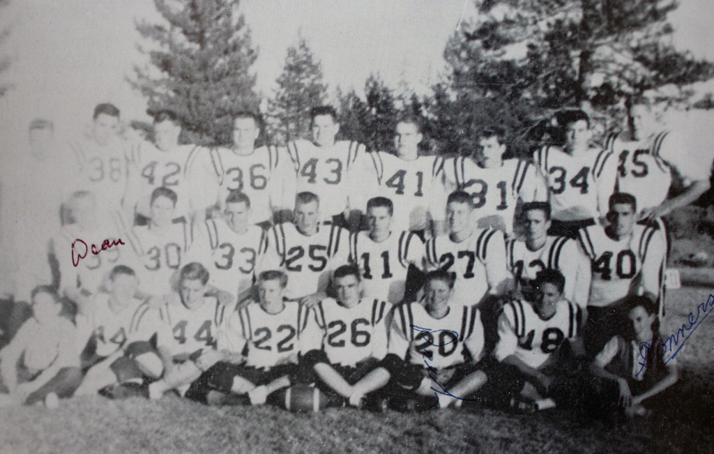 Front Row: Manager Ayala, Tompkins, Banyard, Kumble, Graton, Ribald, Conners; Row 2: Holbrook, Robinson, Van Hooser, Wood, Osburn, Trainer, Robinson; Back Row: Griffith, Vaughan, Donaldson, Williams, Rickert, Johnson, Shultz, Reid, Schull