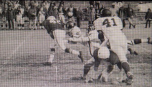 (42) Bob Elkins breaks some tackles for a good gain vs Colusa